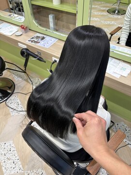 イオエ 西梅田(ioe) ブリーチなしカラー／髪質改善/ミルクティーベージュ/小顔へア