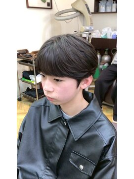 レボルトヘアー(R EVOLUT hair) 刈り上げセンターパート/波巻きツイストスパイラル/柏駅