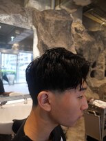 チルチェア 横浜(CHILL CHAIR) テーパーフェードアップバングスタイル