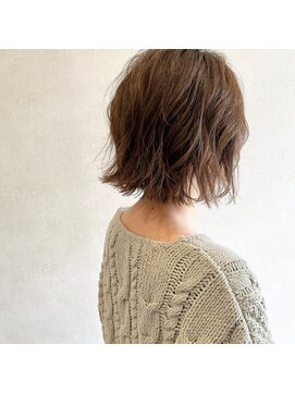 ライフ ウィズ ヘア(LIFE with HAIR) 透け感のあるミニボブ