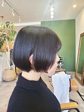 ヨハク(yohak) 軽めショートボブ