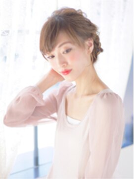 オジコロジ(ojiko.roji) ☆月曜営業☆ojiko.大人可愛いすっきり編み込みアップ