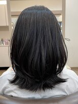 アルターリール(aL ter Rire)&nbsp;黒髪/グレーベージュ/レイヤーロング/前髪パーマ