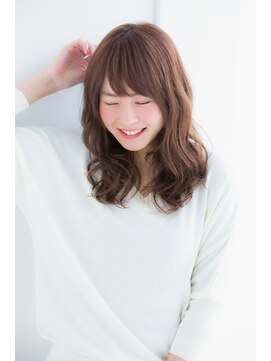 ラフ フロム ガーデン(Laf from GARDEN) 寺尾拓巳　大人かわいいラベージュくびれヘアパーマミディアム