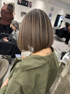 キング(K!ng) 縮毛矯正髪質改善ハイライトレイヤーカット枚方美容室エクステ