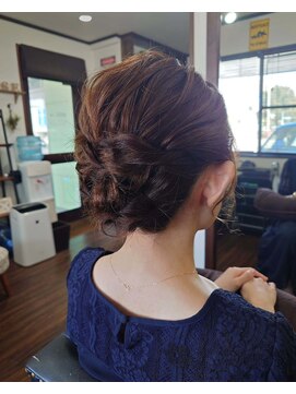 ベースヘアー(BASE hair) 《ヘアセット》ふんわりアップスタイル