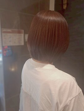ヘアリゾート粋 トゥジュ 池袋東口店(tujuh) ショートボブ/レイヤー/深みブラウン/艶髪