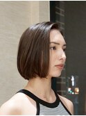 20代30代ミニボブ前髪あり前髪なし顔周りレイヤーカットオリーブ