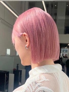 ニトバイアンキシム(nit by ahnkism) ボブミルクティーベージュブリーチダブルカラー堀江