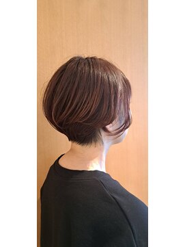 ヘアーズ イン フォルム アーツ(hairs in folm Arts) アレンジショート