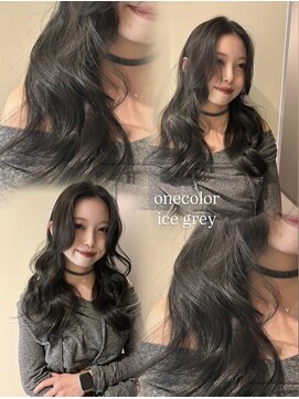 透け感たっぷりの暗髪アイスグレージュ RYOKA