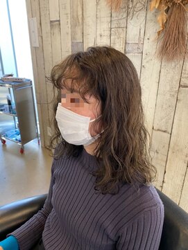 マリーチ フラワーズ(marichi flowers) 外国人風ウェーブヘア