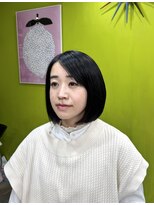 シースティア(siistia) 《やや前下がりのボブ》