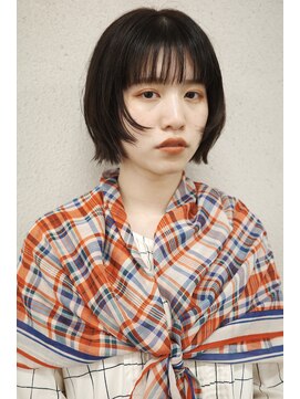 シアン(cyan) 【志免・粕屋】ピタッと骨格に添うレイヤーボブ