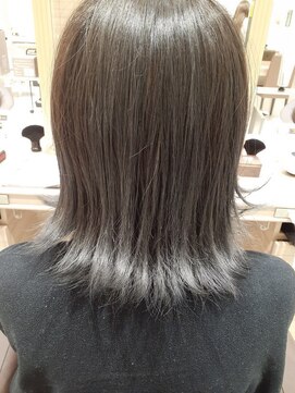 アッシュ 十日市場店(Ash) シルバーアッシュカラー