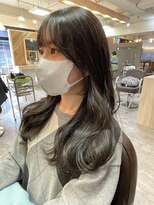 キュオンシア(CUEON. ciea)&nbsp;顔まわりカット×暗髪透明感ラベンダーグレージュ