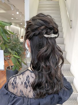 カッツ 元町店(CUT S) 大人綺麗めハーフアップ