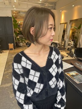 ガレージ バイ グリーン 原宿 表参道(Garage by green) 【loki】ショート×オリーブベージュ