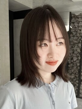 ローネス(LONESS) ストレートでもキマるレイヤーカット【表参道/青山】