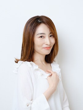 ウミネコ美容室 センター南店(Umineko美容室) 柔らかレイヤーミディ