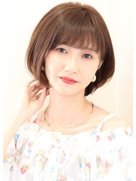 アイ(I.) 【 Ｉ. 】30代からのナチュラル前下がりショートボブ　川口