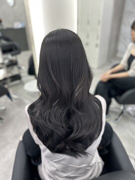 アルドーレ(Ardore) レイヤースタイルでくびれヘアに♪