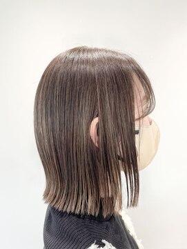 ストフ(stof) 切っぱなしボブ/シースルーバング/ハイライト/外ハネボブ