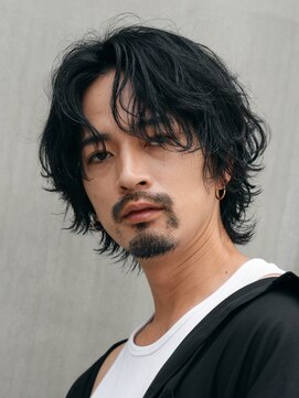 フィフス トウキョウ (fifth TOKYO) 渋谷波巻きパーマメンズカットセンターパートウルフ30代ヘア