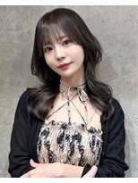 ベル 新宿(Belle)&nbsp;ミディアムレイヤー　顔まわりカット　前髪カット　グレージュ