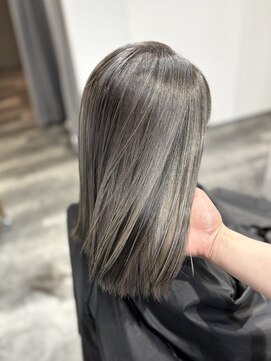 この冬に☆バレイヤージュカラー/グレージュ/シルバー/ブリーチ