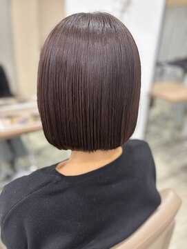 アヴァンス 箕面(AVANCE.) ボブ×イルミナカラー×髪質改善