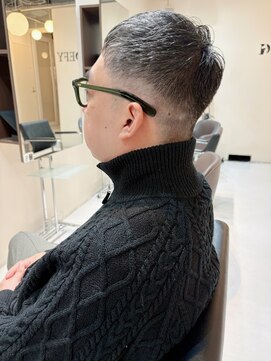 デフィー(DEFY) フェードで魅せるモダンショート