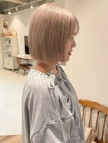 アモレット(amoretto)&nbsp;ハイトーン ボブ いりっぱなしボブ ブリーチ 顔周りレイヤー