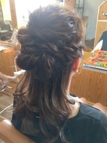 ララテラス(LaLa Terrace)&nbsp;～LaLa Terrace流～結婚式、二次会にお呼ばれハーフアップ