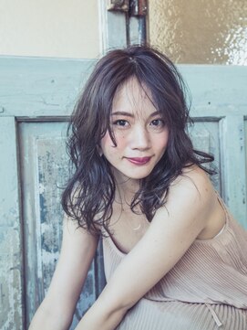 フェティッシュ(fetish) 黒髪のゆるふわパーマ