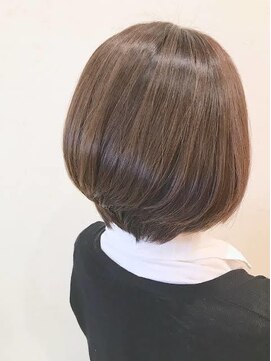 クリーピー(CREAPY) つやボブ。