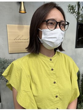 リベラル(liberal) 諏訪葵　韓国風切りっぱなし外ハネボブ 前髪なし パールベージュ