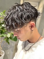 波巻きスパイラルパーマツーブロックツイストスパイラルパーマ