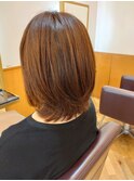 大人かわいい　ひし形くびれレイヤーボブ　30代40代50代