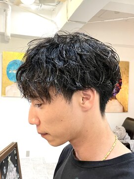 ルイ(ROUIS produced by LUCK 津田沼) ROUIS 津田沼 メンズパーマ