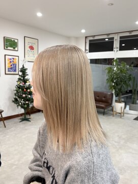 ライフイズ プレジャー 磐田中泉店(Life is… PLEASURE) milk tea blonde beige