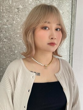 サンク 原宿 表参道(cinq) ダブルカラーナチュラルボブ前髪ありミディアムレイヤーボブ