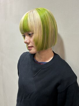 エル スタジオ 心斎橋店(L STUDIO) ホワイトベージュ×ライムグリーン☆