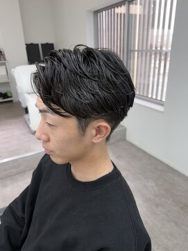 グラム(gram) フェザーショート