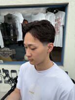 フォーコーナーズカットショップフェイビーズ 名古屋西(FourCornersCutShop favey's)&nbsp;テーパーフェード センターパート ショートパート