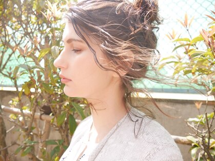 ヘアアンドメイク アリ(ALI)の写真