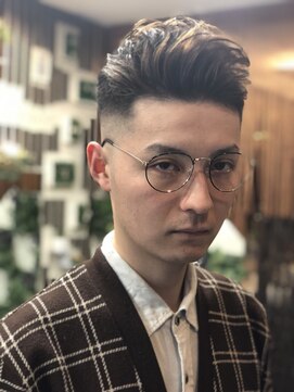 ロアヘアーラウンジ 1935(Lore hair lounge 1935) 新定番　フェード×ルーズパーマ