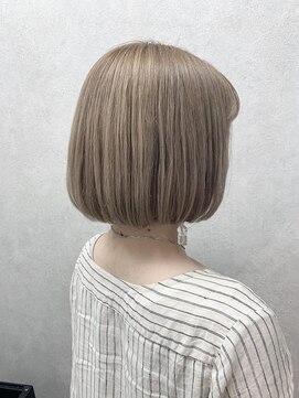 リリー(Lilley) 【lilley 高田彩乃】切りっぱなしボブ☆ミルクティ(天神/今泉)