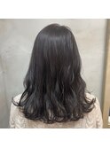 オリーブグレージュ