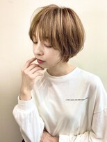 女性らしさが出るマッシュショート